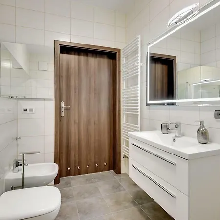 Apartament Szafarnia *